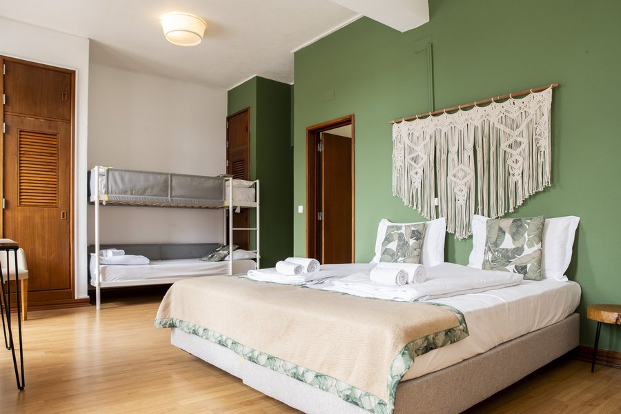 Wot Soul - Wot Sarrazola Quartos Family Room - 6471